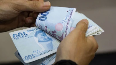 Milyonlarca emeklinin gözü bu haberde! Bayram ikramiyesi ne zaman yatacak?