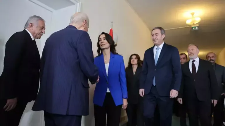 DEM Parti Heyeti, Bahçeli ile TBMM'de Görüştü!