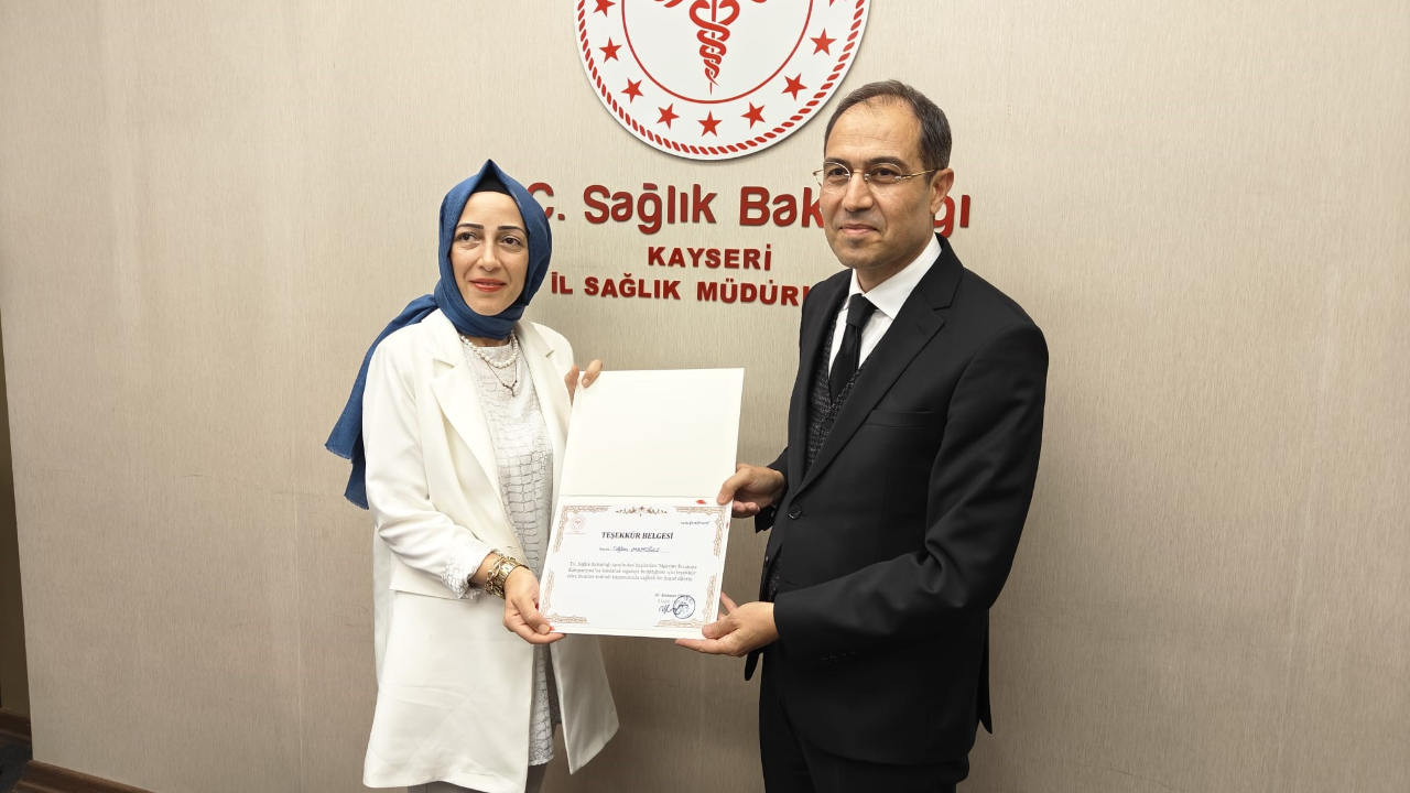 Sigara ile vedalaştılar, teşekkür belgelerini aldılar!