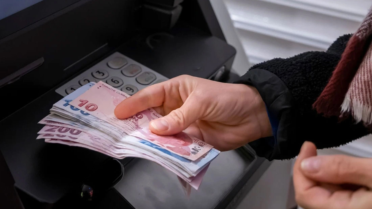 Memur ve emekli zam oranı düştü! Mayıs enflasyonu sonrası işte zam oranları!
