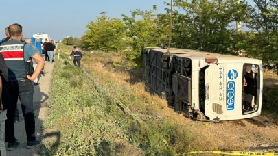 Konya’da yolcu otobüsü devrildi: 1 ölü, 23 yaralı