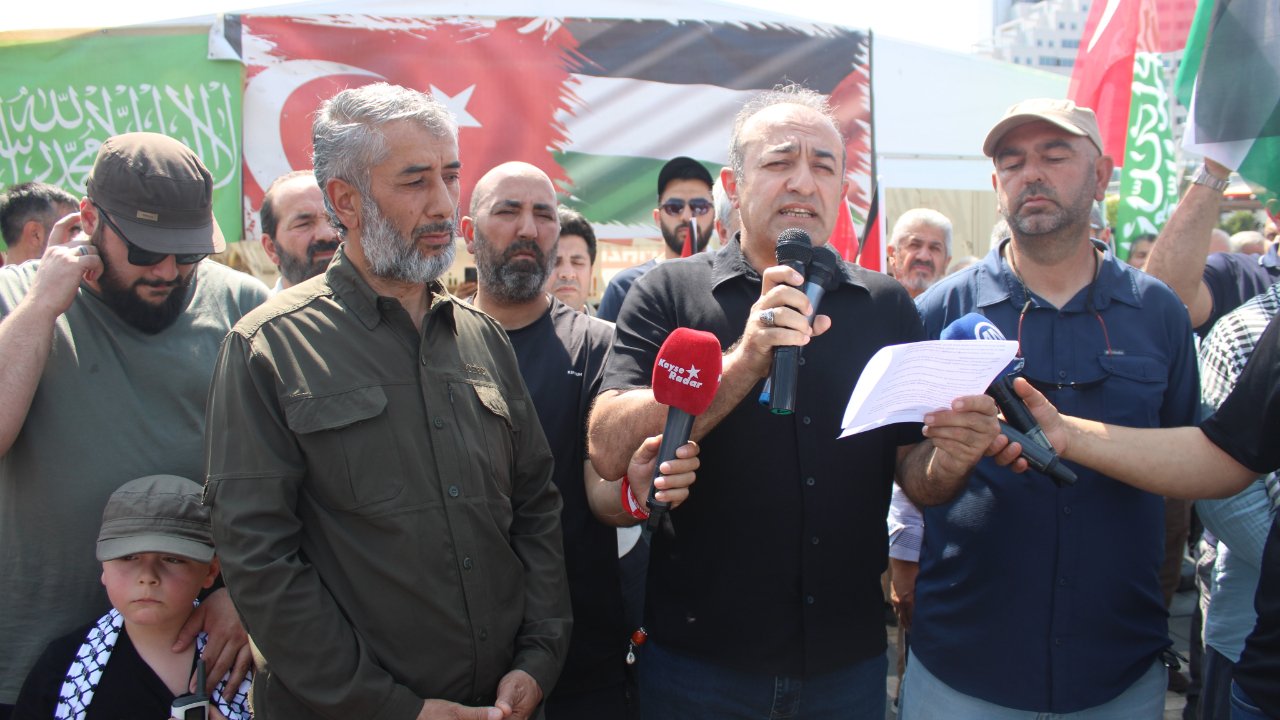 Kayseri'den 10 aktivist Mısır'a uğurlandı!