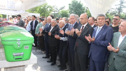 Başkan Büyükkılıç'ın yengesi son yolculuğuna uğurlandı!