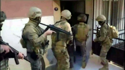 İzmir merkezli 6 ilde FETÖ operasyonu: 40 gözaltı!