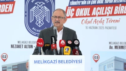 Özhaseki’nin Açılışta Okuduğu Şiir Gündem Oldu: Kime, Kimlere Mesaj Verdi?