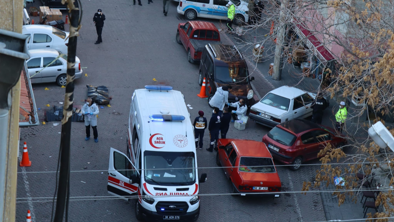Kayseri'de 3 kişiyi öldüren şahıs Gürcistan'da yakalandı!