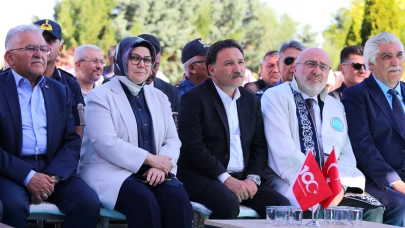 Vali Çicek, KAYÜ Sağlık Hizmetleri MYO Mezuniyet Töreni'ne katıldı!