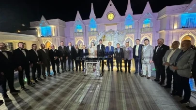Kayseri Protokolü Bu Düğünde Buluştu: Mehmet Özhaseki’nin Yeğeni Dünyaevine Girdi!