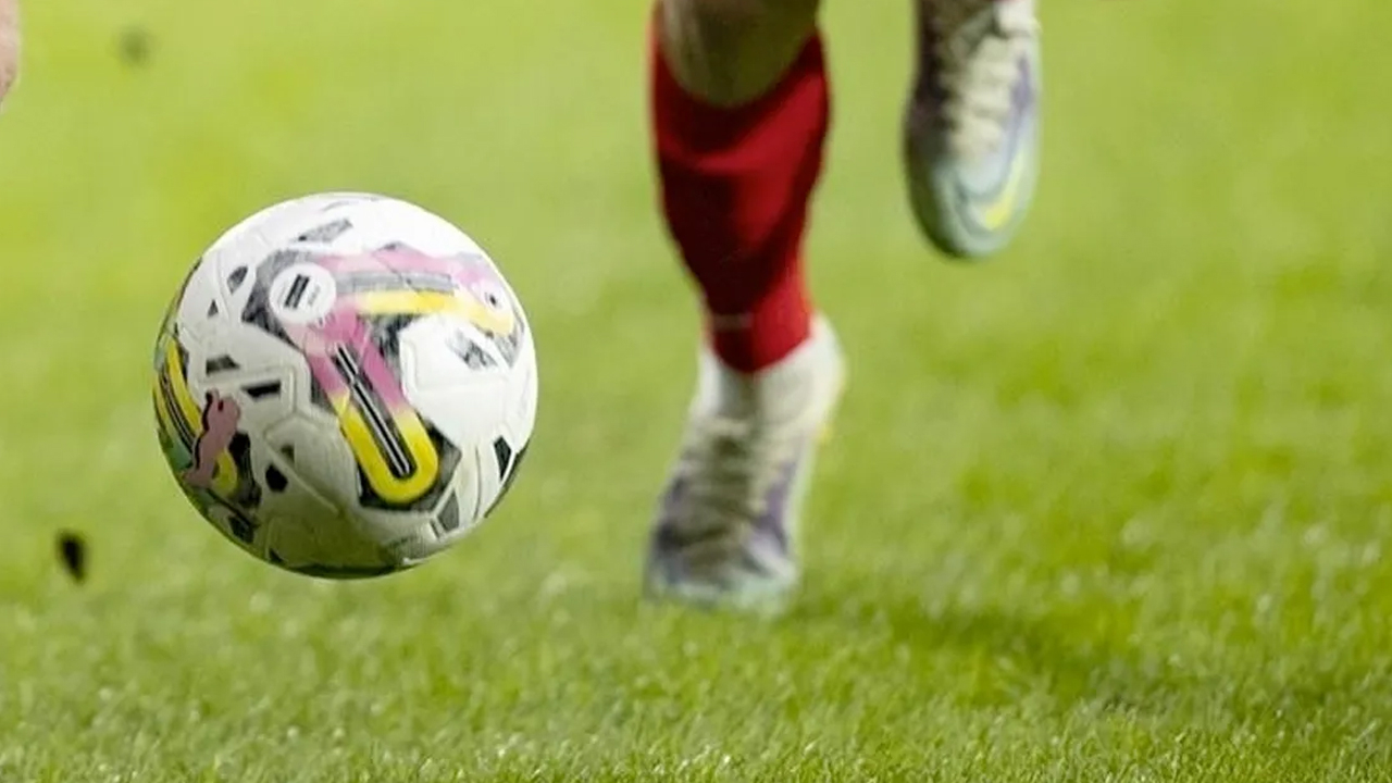 Süper ligde 2025-2026 sezonunun fikstürü çekildi derbi maçların haftaları belli oldu!