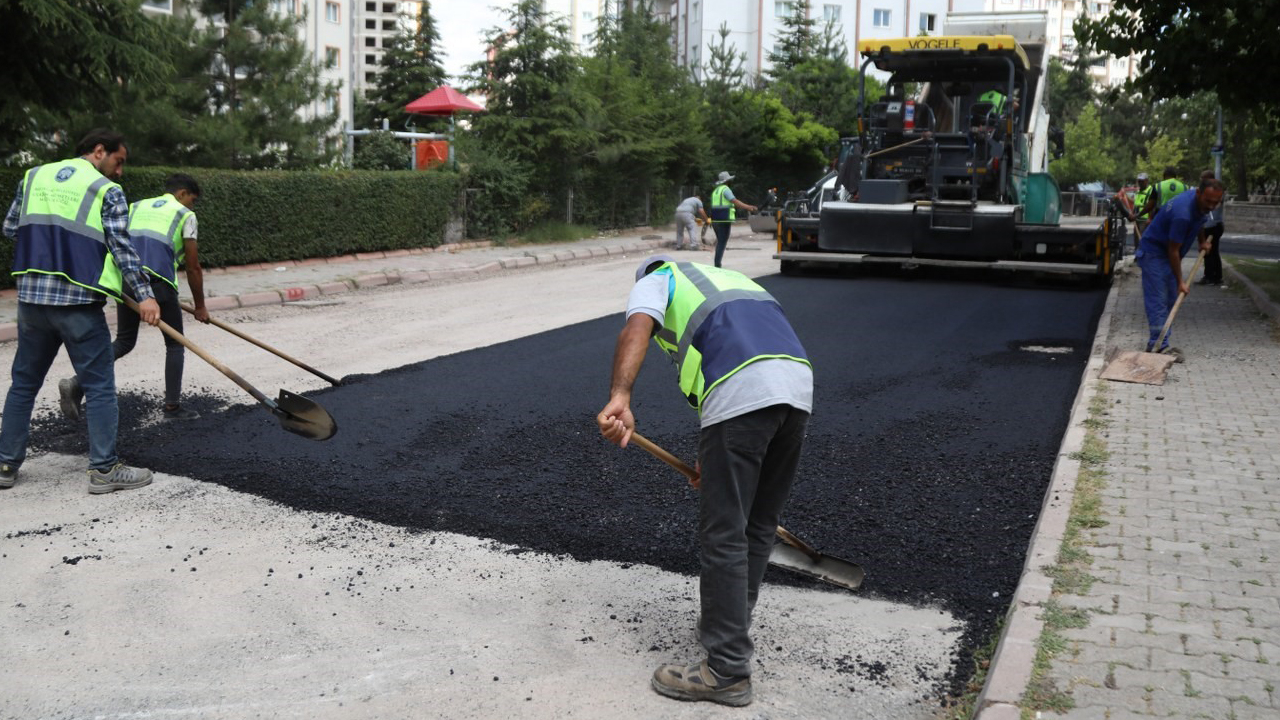 Melikgazi’den İldem’in ulaşımını rahatlatacak asfalt çalışması!