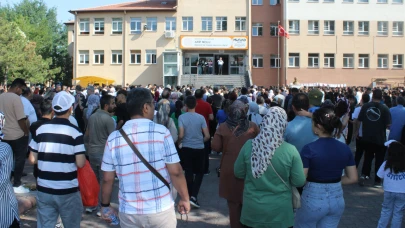 LGS'de tam puan alan 719 öğrencinin 17'si Kayseri'den!