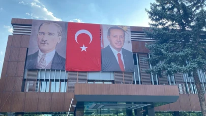 Kayseri Büyükşehir Belediyesi, şehri Türk Bayrakları ile donattı!