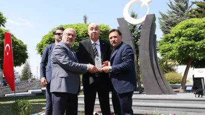 Kayseri Üniversitesi’nde 'Şehitler Anıtı' açıldı!