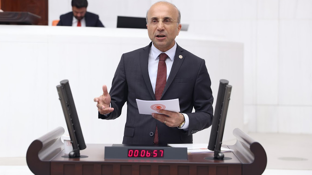 CHP’li Aşkın Genç’ten Şehit Askerler İçin İhmal İddiası: “Gaz Ölçümü Yapıldı mı?”