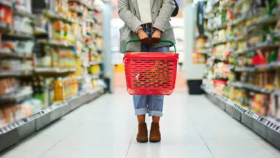 Plastik poşet yerine kağıt ve bez çanta satan zincir marketlere yaptırım!
