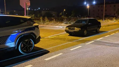 ‘Dur' ihtarına uymayan ehliyetsiz sürücü yakalandı!