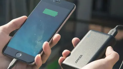Uçaklarda powerbank yasaklanıyor! Ulaştırma Bakanı Uraloğlu'ndan açıklama!