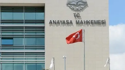 İki siyasi parti sona erdi Anayasa Mahkemesi resmen açıkladı!