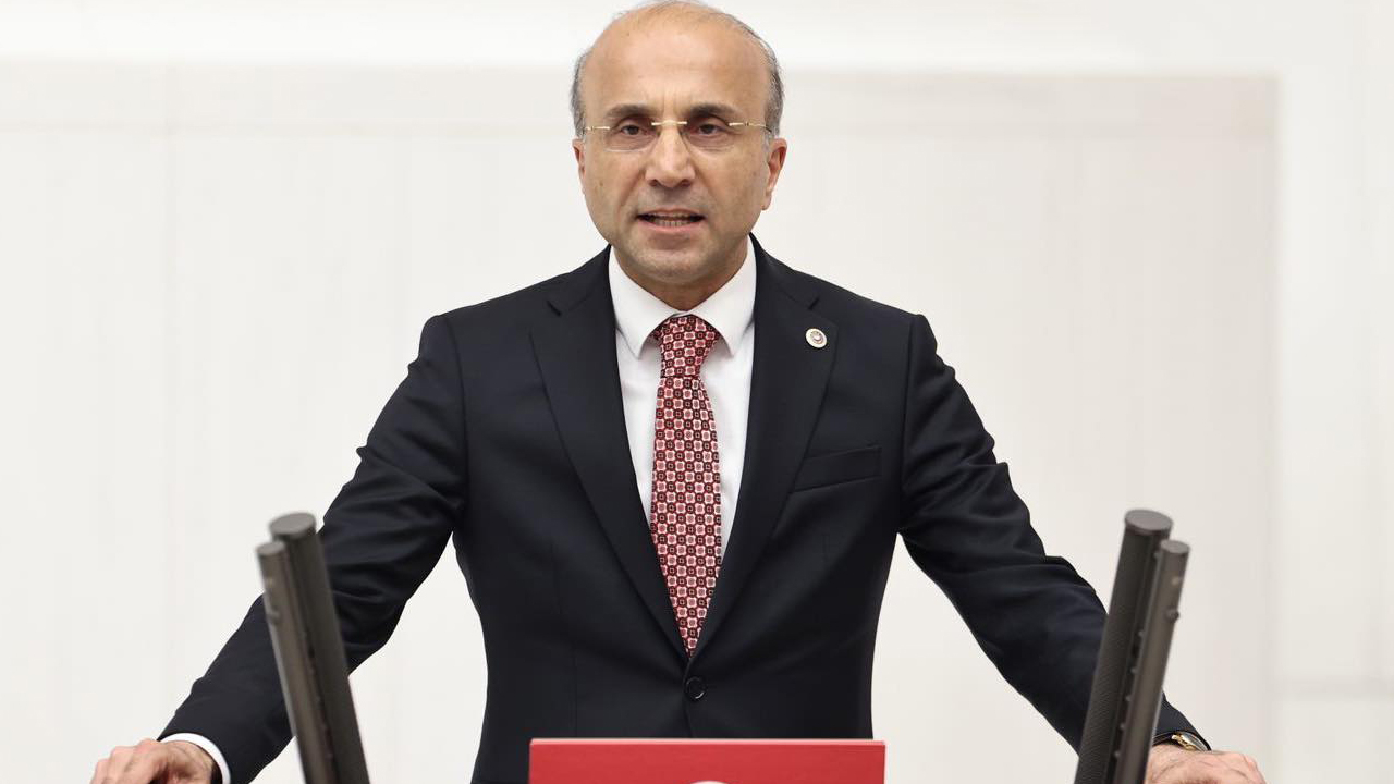 Aşkın Genç; "Kredi Kartı Borcu 7 Yılda 39,5 Milyar Dolar Arttı!"