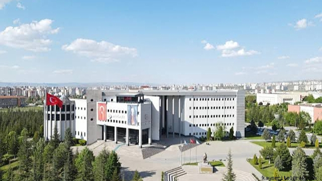 Erciyes Üniversitesi’nden ‘Ağaç Kesimi’ İddialarına Açıklama: “Gerçeği Yansıtmıyor”
