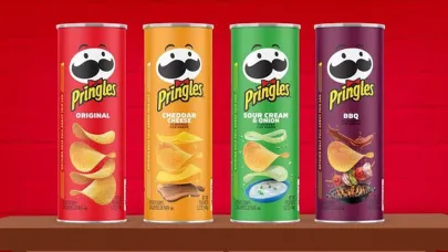 Pringles Türkiye’ye geri döndü: 330 liralık fiyatı ile yeniden raflarda!