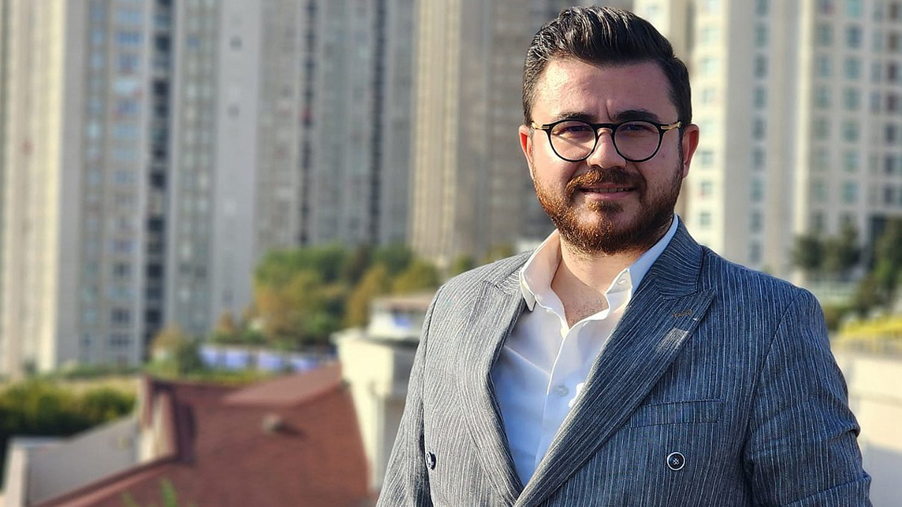 AK Parti Kayseri İl Başkanı Hüseyin Okandan’ın 24. Kuruluş Yıl Dönümü Mesajı!