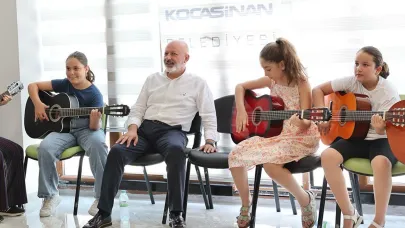 Başkan Çolakbayrakdar, "Türkiye’yi yarınlara taşıyacak nesilleri yetiştiriyoruz"