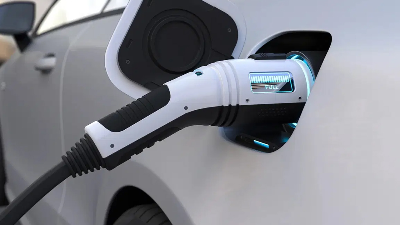 Elektrikli ve hibrit otomobil sayısında rekor artış!