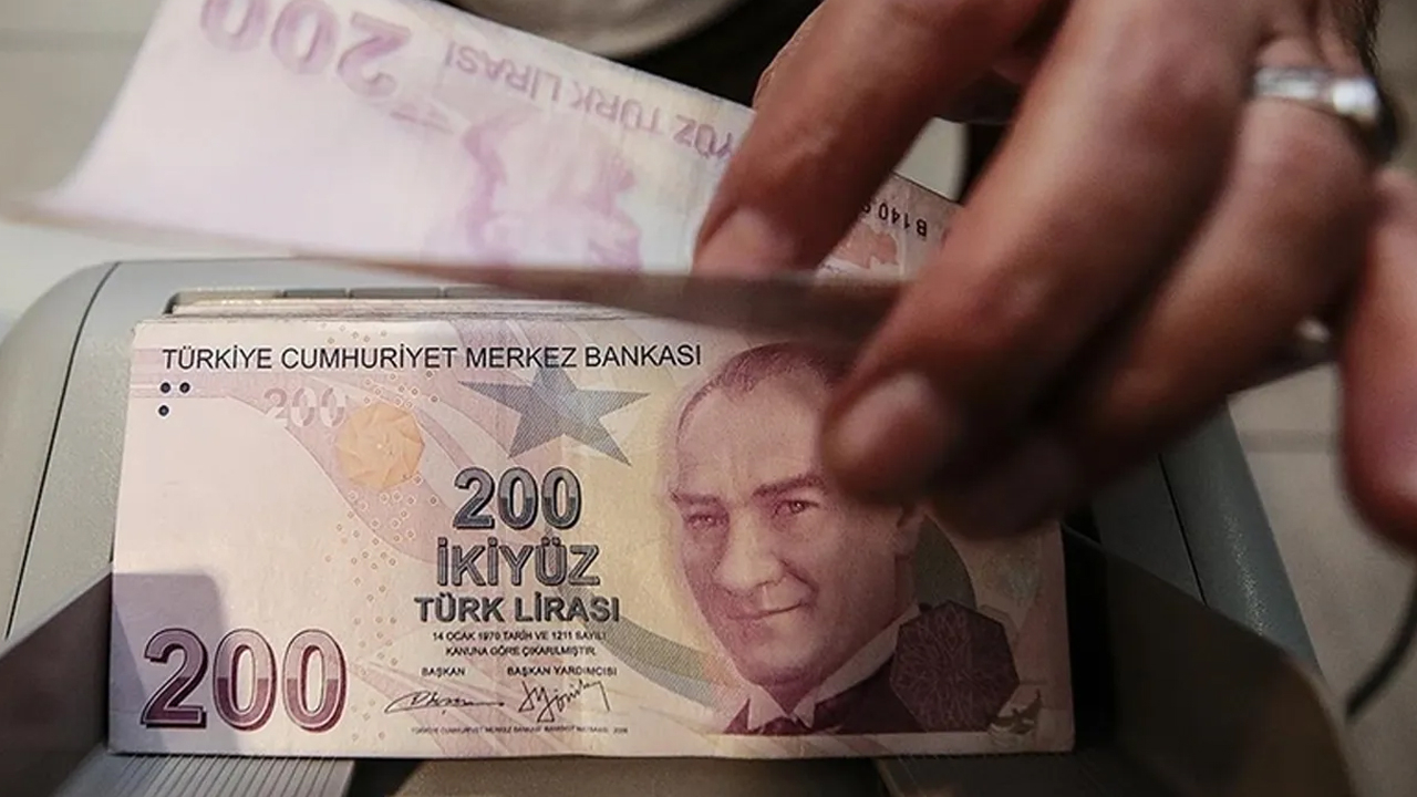 Memur zammı Resmi Gazete'de yayımlandı! 2026 ve 2027 yılı için zam ne kadar oldu?