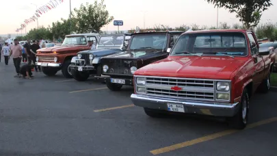 Kayseri’de klasik otomobiller sahne aldı!