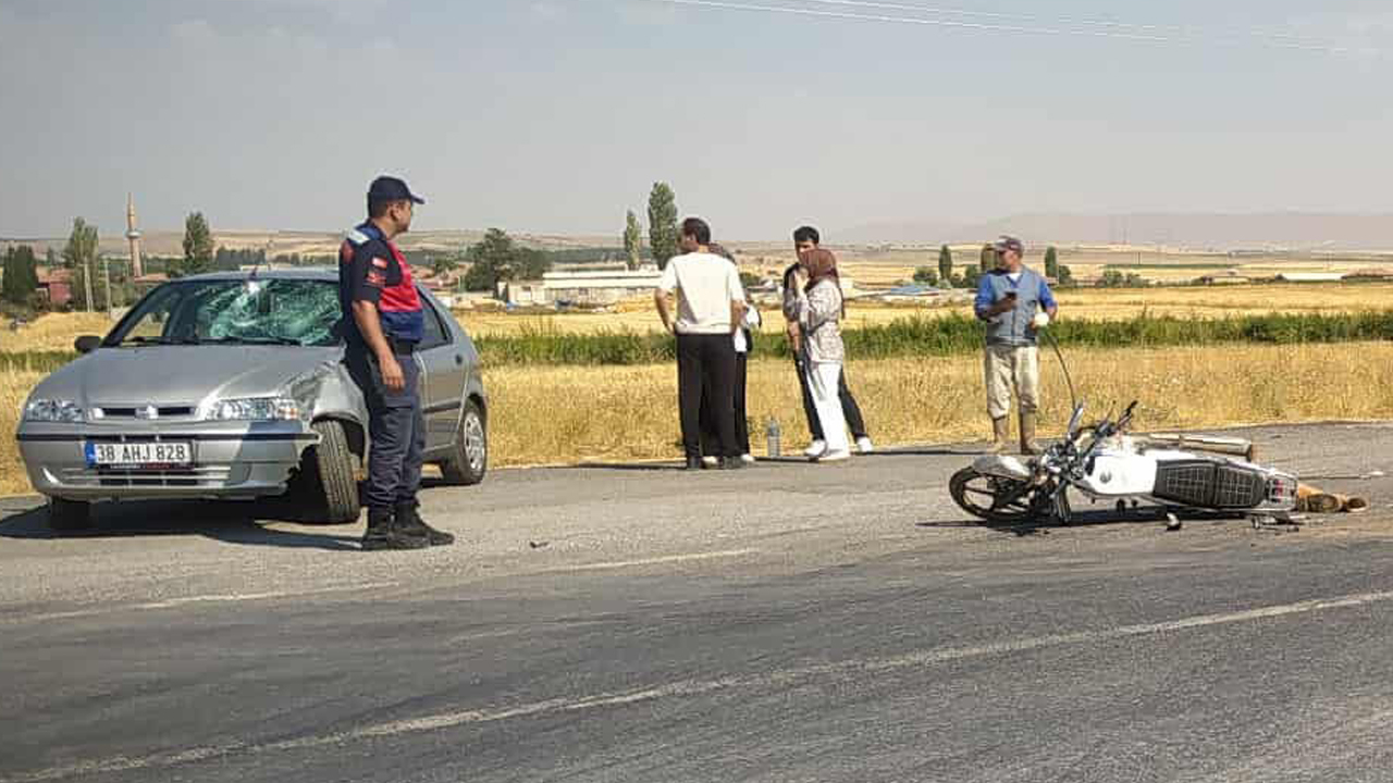 Kayseri'de motosiklet ile otomobilin çarpıştığı kazada 1 kişi yaralandı!