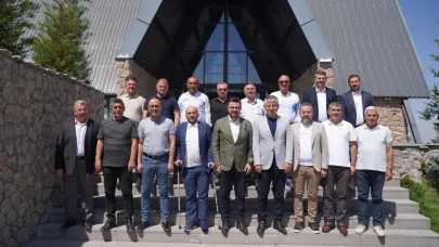 AK Parti Kayseri Teşkilatı İlçe Başkanlarıyla Bir Araya Geldi!