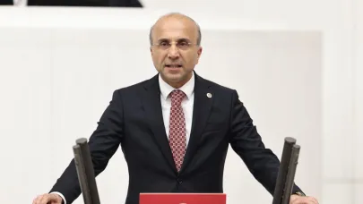 CHP'li Aşkın Genç’ten İstanbul İl Kongresi Kararına Tepki: “Demokratik İradeye Müdahaledir”
