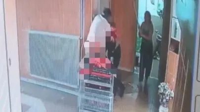 Bina görevlisini eşinin yanında defalarca bıçaklamış!