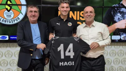 Galatasaraylı efsane Gheorghe Hagi'nin oğlu Ianis Hagi Alanyaspor'a imza attı!