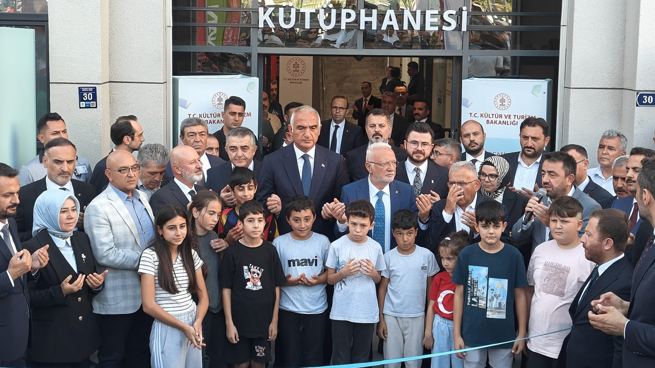 Kocasinan İlçe Halk Kütüphanesi'ne coşkulu açılış!