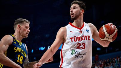 12 Dev Adam Çeyrek Finalde! Basketbol Milli Takımı İsveç'i de yendi!