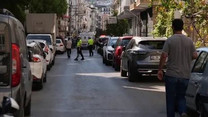 İzmir'de polis merkezine silahlı saldırı: 2 polis şehit 2'si polis 6 yaralı!