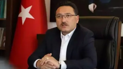 Vali Çiçek: "Kahraman gazilerimizin gösterdikleri cesaret ve kararlılık, bugünkü nesillere ilham kaynağı olmaktadır"