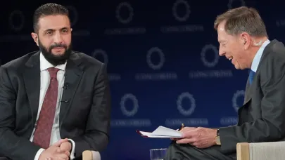 Ahmed Şara ile eski CIA başkanı Petraeus arasında "eski günler" diyaloğu!