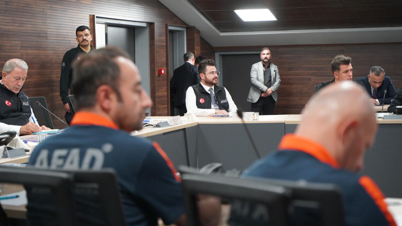 AK Parti Kayseri Teşkilatı, AFAD’da Genel Durum Değerlendirme Toplantısına Katıldı!