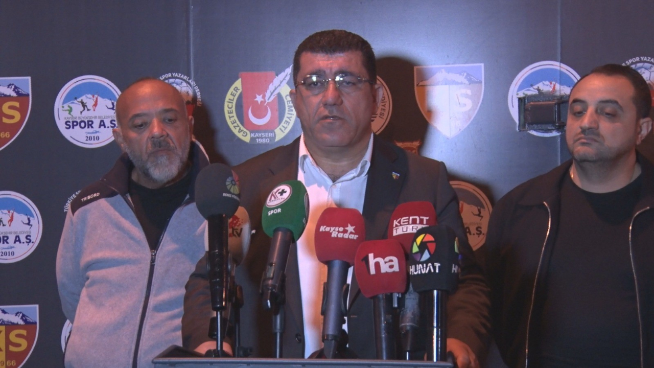 Nurettin Açıkalın: &quot;Herhangi Bir İstifa Düşüncem Yok&quot;