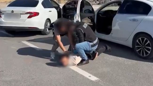 Kayseri&#039;de ruhsatsız silah operasyonu!