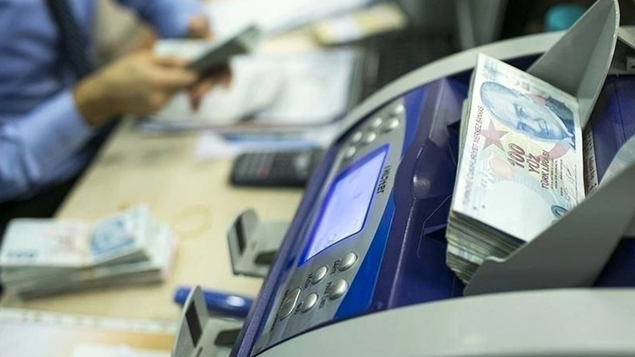 2026 yılı asgari ücret tahmini moral bozacak! SGK uzmanı Özgür Erdursun rakam verdi &#039;yüzde 25&#039;i zor görüyorum&#039; dedi!