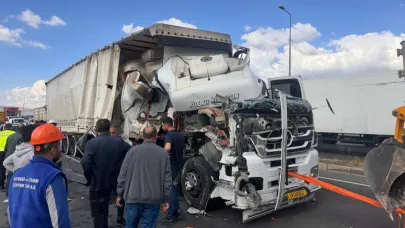 Kayseri'de 3 araçlı zincirleme kaza: 3 yaralı!