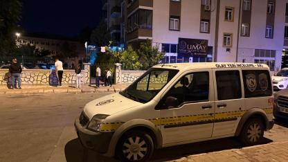 3 ay önce babası ölü bulunan genç intihar etti!