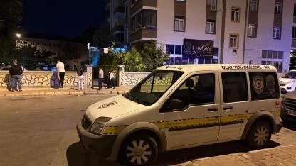 3 ay önce babası ölü bulunan genç intihar etti!