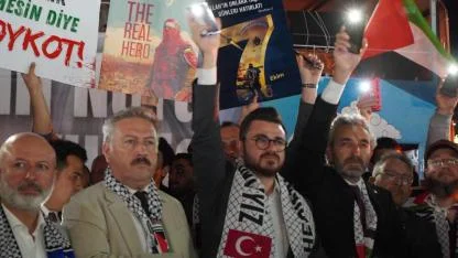 AK Parti Kayseri İl Başkanı Okandan, ‘Kararlılık Yürüyüşü’ne katıldı!