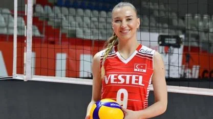 Eczacıbaşı'ndan Meliha Diken: "Ebrar Karakurt'la Gurur Duyuyorum"