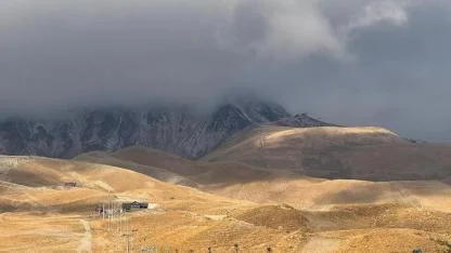 Erciyes'e mevsimin ilk karı yağdı!